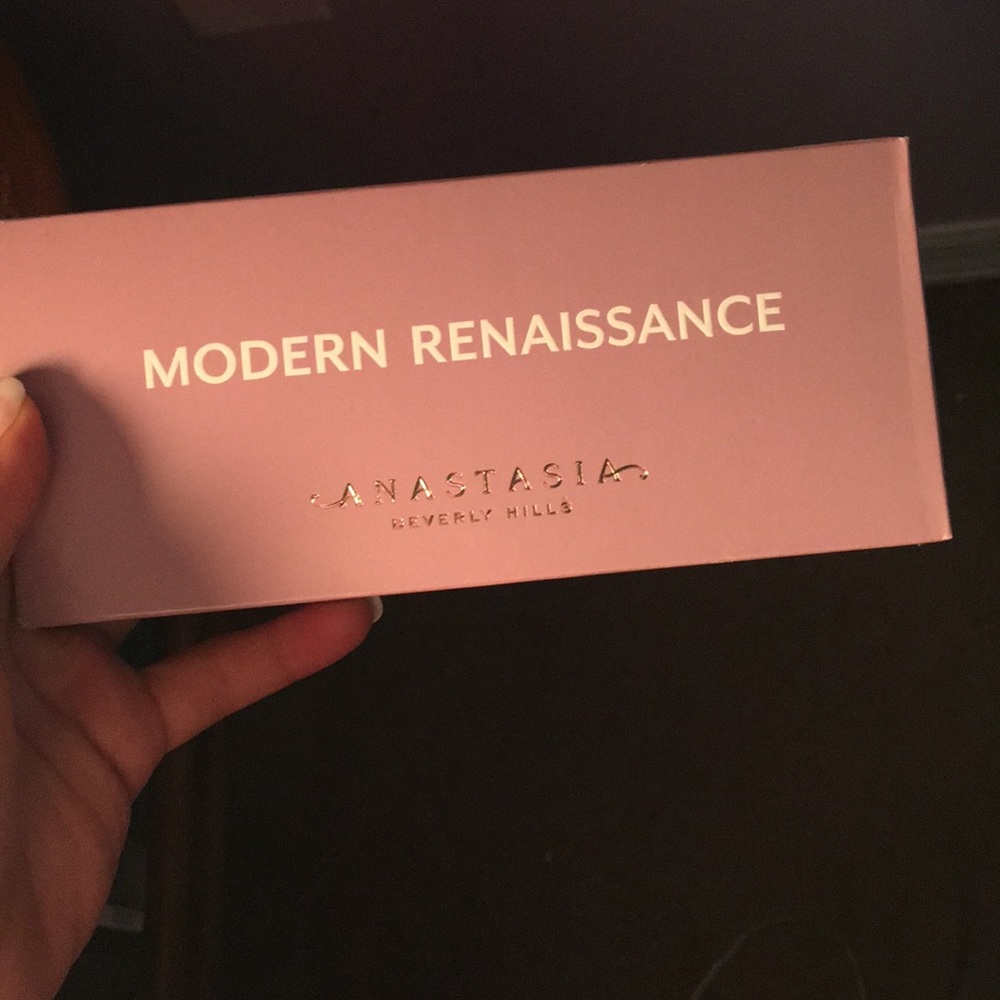 ANASTASIA MODERN  RENAISSANCE  PALLETE